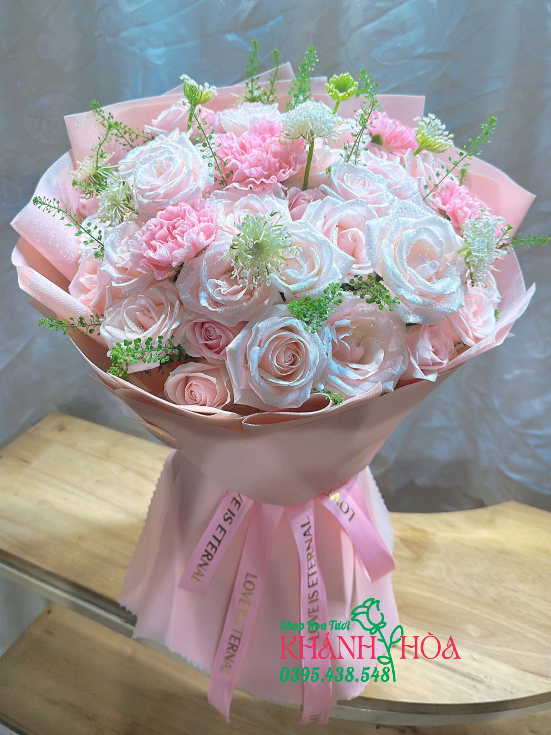Bó hoa Hồng kem dâu ngọt dịu